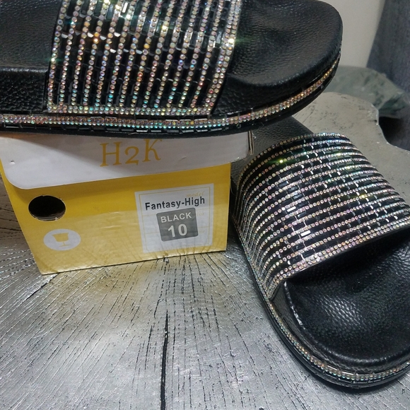 Shoes - Picture 3 of 3